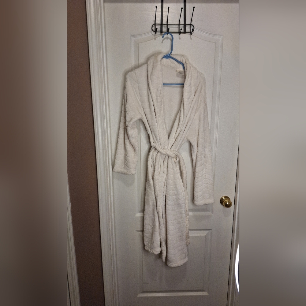 CVS /One size /white bath robes